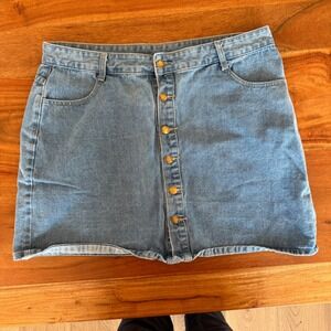 Women's light Wash blue button up denim skirt size XXL